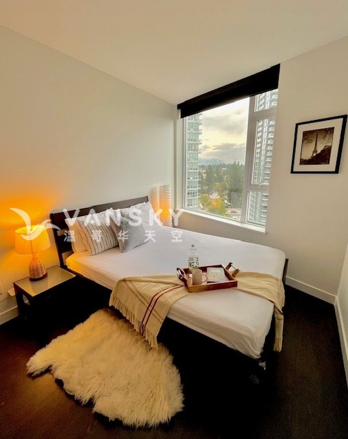 260729133243_bedroom F.jpg